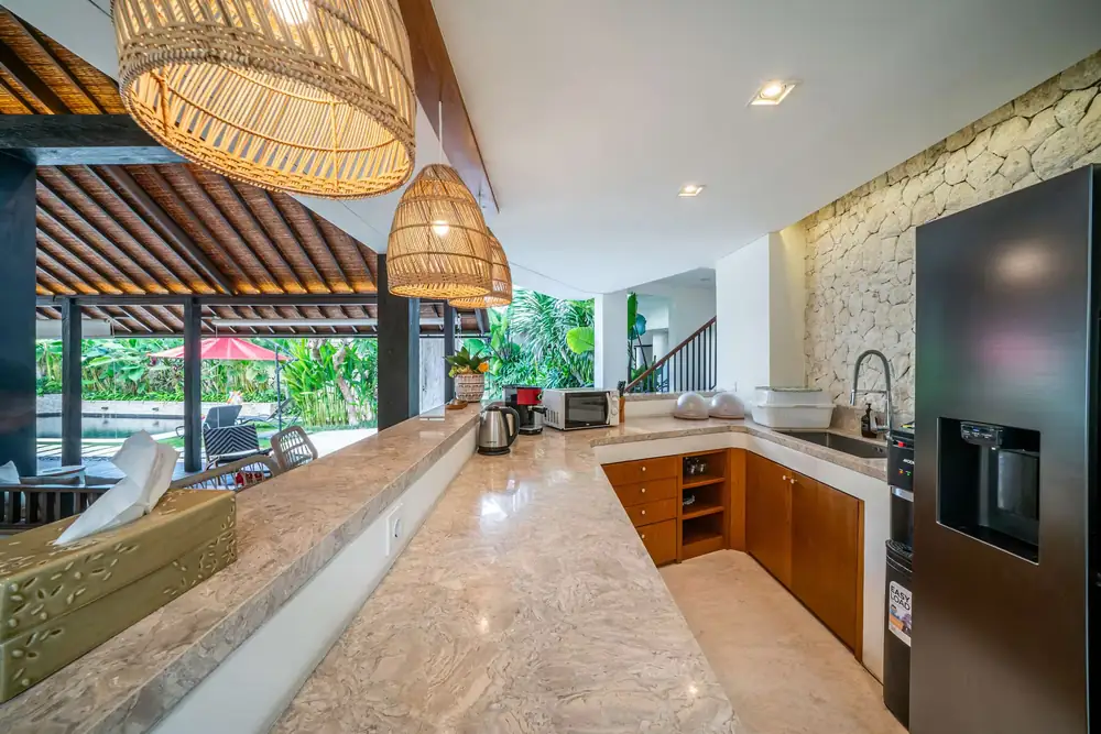Kitchen and pool