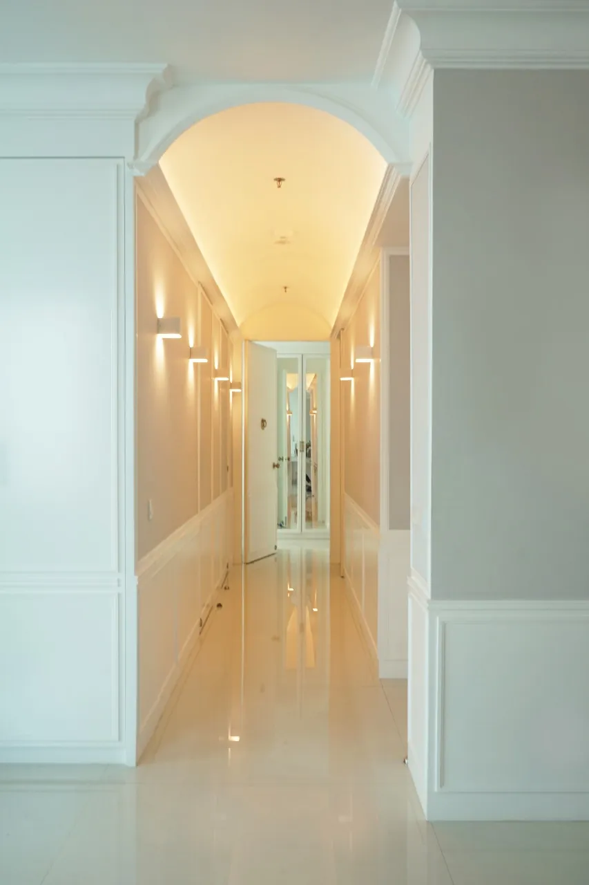 The hallway at Artika